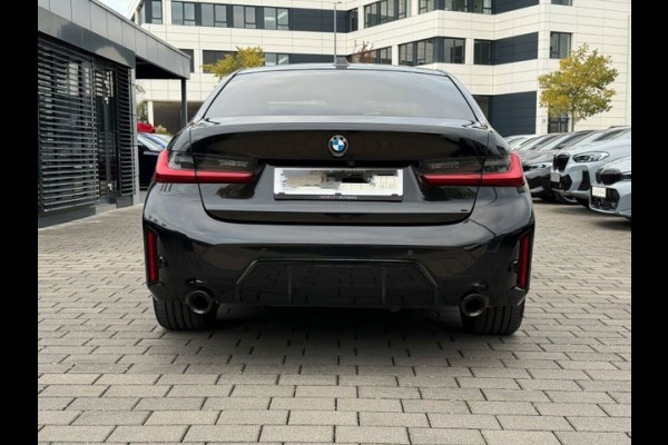 BMW 3-serie 320d xDrive M-SPORT ** ADAP. LED, NAVI+, HuD, ACC, M-REM, 19-inch LMV, H&K ** 1e EIG - UNFALLFREI - BMW GAR ** ** INFORMEER OOK NAAR ONZE AANTREKKELIJKE FINANCIAL-LEASE TARIEVEN **