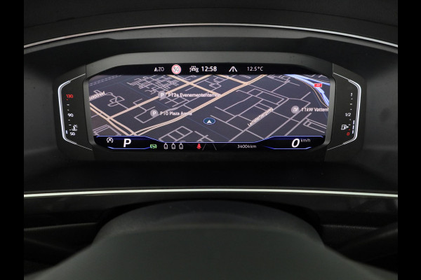 Volkswagen Tiguan 1.5 TSI R-Line Business 150 PK DSG | Navigatie | Panorama dak | Assistentie pakket | Black style | Winter pakket |