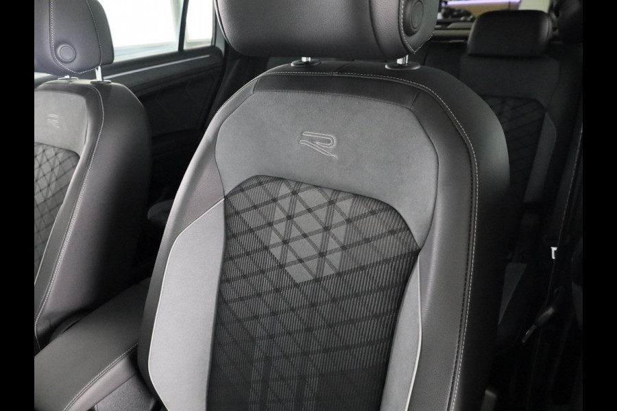 Volkswagen Tiguan 1.5 TSI R-Line Business 150 PK DSG | Navigatie | Panorama dak | Assistentie pakket | Black style | Winter pakket |