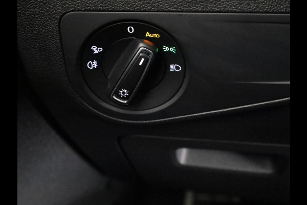 Volkswagen Tiguan 1.5 TSI R-Line Business 150 PK DSG | Navigatie | Panorama dak | Assistentie pakket | Black style | Winter pakket |
