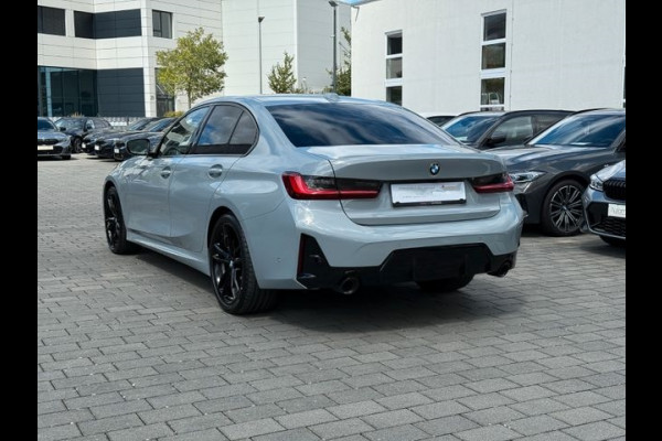 BMW 3-serie 320d xDrive M-SPORT ** ADAPT. LED, NAVI+, MEMORY, HuD, ACC, 19-inch LMV, BROOKLYN GRAU ** 1e EIG - UNFALLFREI - BMW GAR ** ** INFORMEER OOK NAAR ONZE AANTREKKELIJKE FINANCIAL-LEASE TARIEVEN **