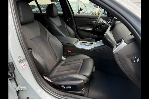 BMW 3-serie 320d xDrive M-SPORT ** ADAPT. LED, NAVI+, MEMORY, HuD, ACC, 19-inch LMV, BROOKLYN GRAU ** 1e EIG - UNFALLFREI - BMW GAR ** ** INFORMEER OOK NAAR ONZE AANTREKKELIJKE FINANCIAL-LEASE TARIEVEN **