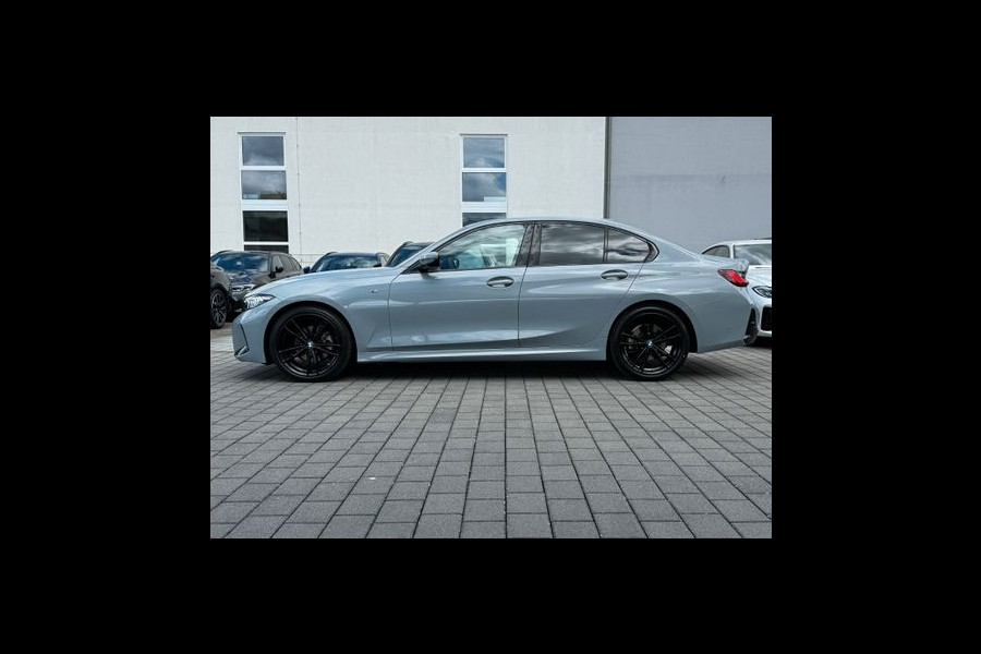 BMW 3-serie 320d xDrive M-SPORT ** ADAPT. LED, NAVI+, MEMORY, HuD, ACC, 19-inch LMV, BROOKLYN GRAU ** 1e EIG - UNFALLFREI - BMW GAR ** ** INFORMEER OOK NAAR ONZE AANTREKKELIJKE FINANCIAL-LEASE TARIEVEN **