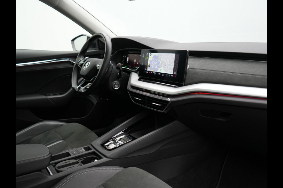 Škoda Octavia Combi 1.4 TSI iV Business Edition Plus Plug In Hybrid 204pk Dealer O.H. PHEV | Trekhaak | Adaptive Cruise | Canton Audio | Alcantara Sportstoelen Memory & Verwarmd | Apple Carplay | Sfeerverlichting | Stuur Verwarmd | Virtual | Navigatie | Keyless |