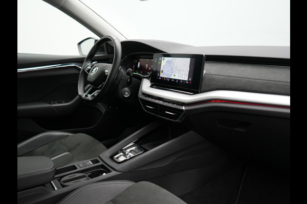 Škoda Octavia Combi 1.4 TSI iV Business Edition Plus Plug In Hybrid 204pk Dealer O.H. PHEV | Trekhaak | Adaptive Cruise | Canton Audio | Alcantara Sportstoelen Memory & Verwarmd | Apple Carplay | Sfeerverlichting | Stuur Verwarmd | Virtual | Navigatie | Keyless |