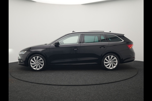 Škoda Octavia Combi 1.4 TSI iV Business Edition Plus Plug In Hybrid 204pk Dealer O.H. PHEV | Trekhaak | Adaptive Cruise | Canton Audio | Alcantara Sportstoelen Memory & Verwarmd | Apple Carplay | Sfeerverlichting | Stuur Verwarmd | Virtual | Navigatie | Keyless |
