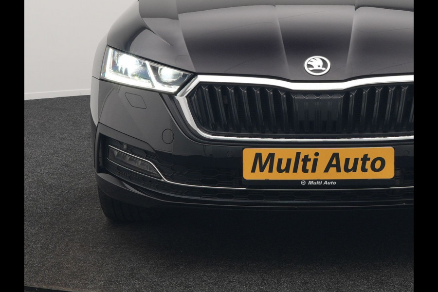 Škoda Octavia Combi 1.4 TSI iV Business Edition Plus Plug In Hybrid 204pk Dealer O.H. PHEV | Trekhaak | Adaptive Cruise | Canton Audio | Alcantara Sportstoelen Memory & Verwarmd | Apple Carplay | Sfeerverlichting | Stuur Verwarmd | Virtual | Navigatie | Keyless |
