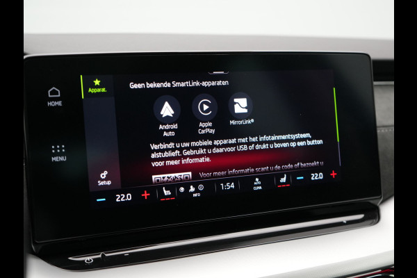 Škoda Octavia Combi 1.4 TSI iV Business Edition Plus Plug In Hybrid 204pk Dealer O.H. PHEV | Trekhaak | Adaptive Cruise | Canton Audio | Alcantara Sportstoelen Memory & Verwarmd | Apple Carplay | Sfeerverlichting | Stuur Verwarmd | Virtual | Navigatie | Keyless |