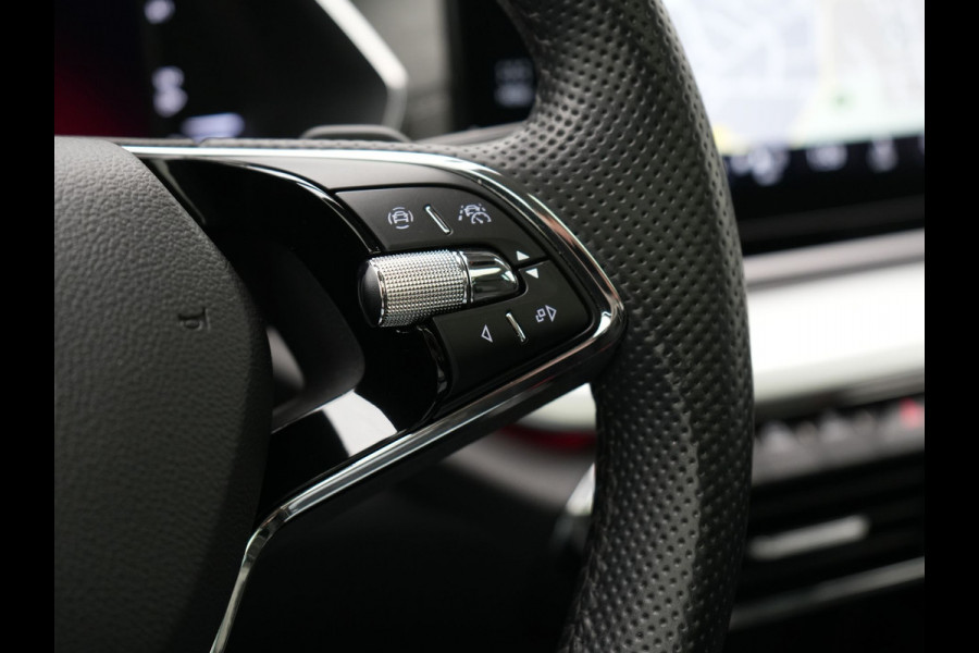 Škoda Octavia Combi 1.4 TSI iV Business Edition Plus Plug In Hybrid 204pk Dealer O.H. PHEV | Trekhaak | Adaptive Cruise | Canton Audio | Alcantara Sportstoelen Memory & Verwarmd | Apple Carplay | Sfeerverlichting | Stuur Verwarmd | Virtual | Navigatie | Keyless |