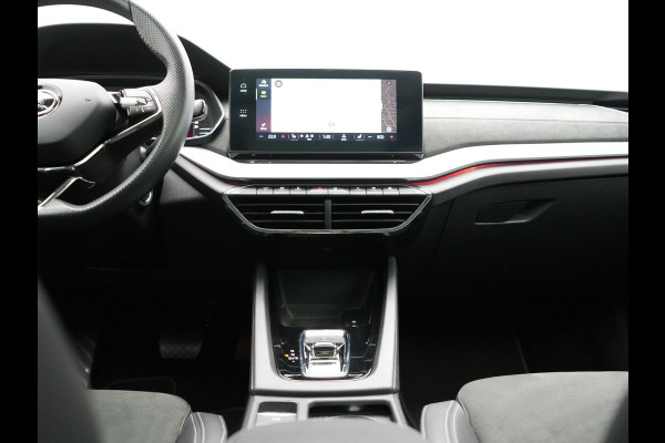 Škoda Octavia Combi 1.4 TSI iV Business Edition Plus Plug In Hybrid 204pk Dealer O.H. PHEV | Trekhaak | Adaptive Cruise | Canton Audio | Alcantara Sportstoelen Memory & Verwarmd | Apple Carplay | Sfeerverlichting | Stuur Verwarmd | Virtual | Navigatie | Keyless |