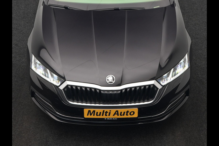 Škoda Octavia Combi 1.4 TSI iV Business Edition Plus Plug In Hybrid 204pk Dealer O.H. PHEV | Trekhaak | Adaptive Cruise | Canton Audio | Alcantara Sportstoelen Memory & Verwarmd | Apple Carplay | Sfeerverlichting | Stuur Verwarmd | Virtual | Navigatie | Keyless |