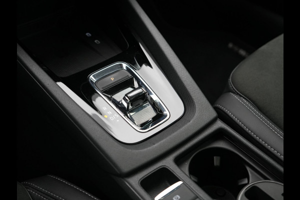 Škoda Octavia Combi 1.4 TSI iV Business Edition Plus Plug In Hybrid 204pk Dealer O.H. PHEV | Trekhaak | Adaptive Cruise | Canton Audio | Alcantara Sportstoelen Memory & Verwarmd | Apple Carplay | Sfeerverlichting | Stuur Verwarmd | Virtual | Navigatie | Keyless |