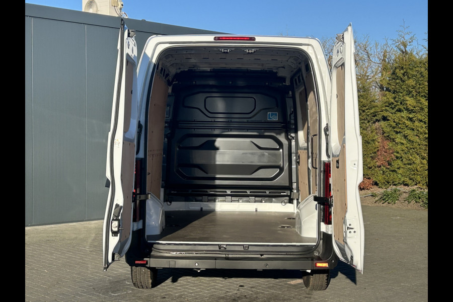 Renault Master 2.0 DCi 130 PK / L2H2 / NIEUW !! BPM VRIJ/ AIRCO / CRUISE / NAVI / APPLE CARPLAY / 3-ZITS / PDC