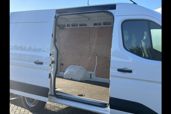 Renault Master 2.0 DCi 130 PK / L2H2 / NIEUW !! BPM VRIJ/ AIRCO / CRUISE / NAVI / APPLE CARPLAY / 3-ZITS / PDC