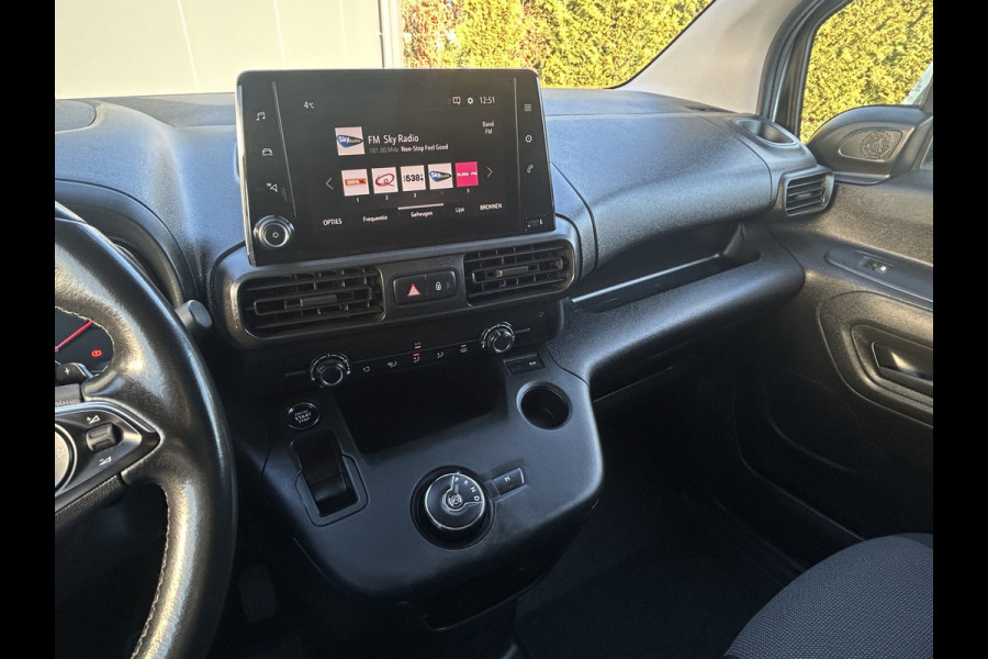 Opel Combo 1.5D 131 PK / L2H1 / 1e EIG. / AUTOMAAT / INRICHTING / 94.766 KM !! / AIRCO / CRUISE / NAVI / APPLE CARPLAY / PDC