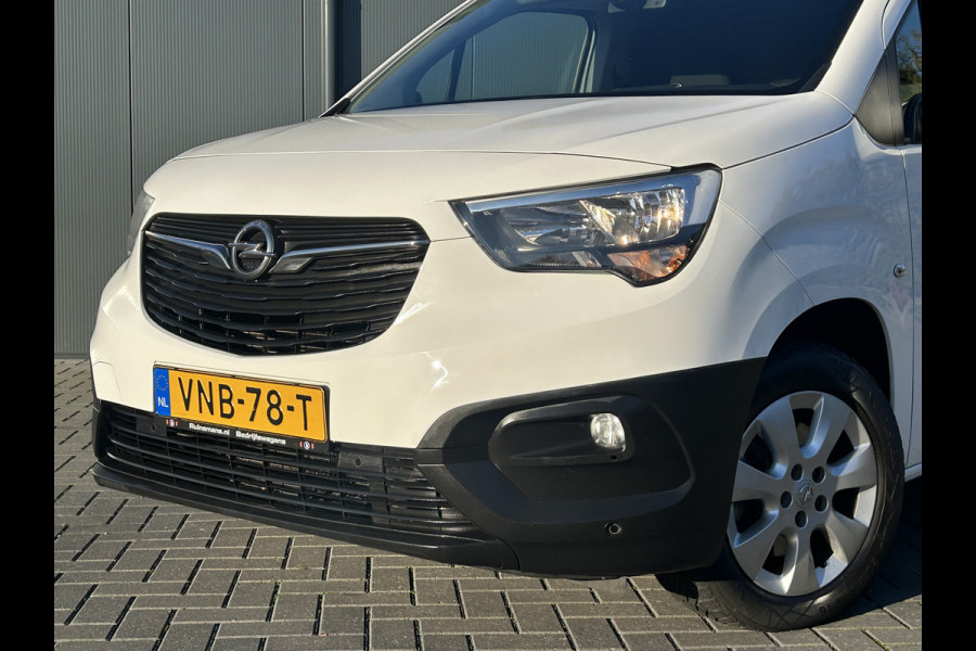 Opel Combo 1.5D 131 PK / L2H1 / 1e EIG. / AUTOMAAT / INRICHTING / 94.766 KM !! / AIRCO / CRUISE / NAVI / APPLE CARPLAY / PDC