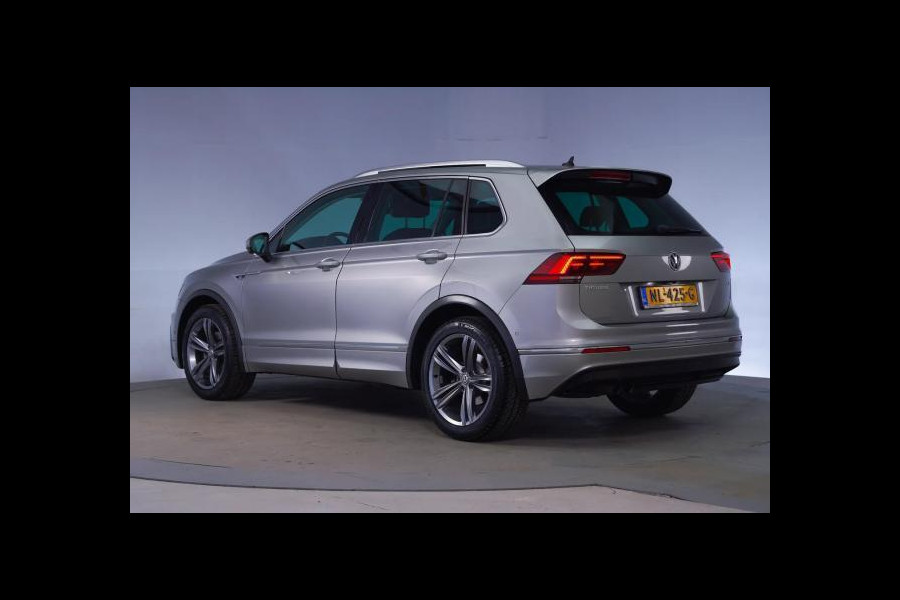 Volkswagen Tiguan 1.4 TSI R-line Automaat | Panoramadak | LED verlichting adaptief | Stoelverwarming | Ergo stoel | Spiegels inklapbaar | Achterui