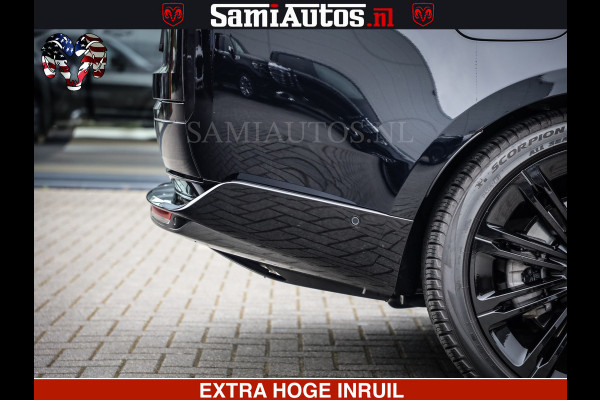 Land Rover Range Rover P550e | NIGHT | GARANTIE TOT 14-03-2029 | HEAD-UP | ACHTERAS BESTURING | SOFT CLOSE | PHEV | 23 INCH VELGEN | PANORAMADAK | STUURVERWARMING | STOEL KOELING | Fabrieksgarantie tot 14-03-2029 – Geniet van gemoedsrust met uitgebreide dekking tot deze datum. GZK-71-D