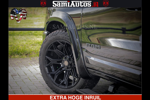 Dodge Ram 1500 Night Premium | Full Option | De Meest Luxe Pick-Up in zijn Klasse | Comfortabele Dubbele Cabine met Royale 5 Zitplaatsen | BPM vrij | Nu Leverbaar uit Voorraad | Voorraad Nr 2200 - 0886