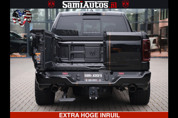 Dodge Ram 1500 Limited Night H.O 540HP 706Nm | Massage + Full Option | De Meest Luxe en Volle Pick-Up in zijn Klasse | Comfortabele Dubbele Cabine met Royale 5 Zitplaatsen | BPM vrij | Nu Leverbaar uit Voorraad | Voorraad Nr 2370 - 5411