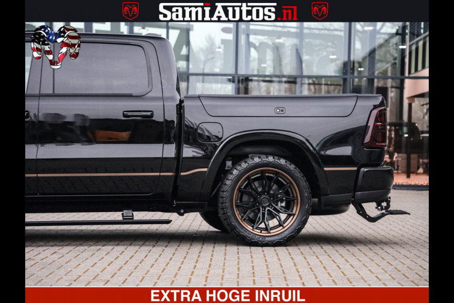 Dodge Ram 1500 Limited Night H.O 540HP 706Nm | Massage + Full Option | De Meest Luxe en Volle Pick-Up in zijn Klasse | Comfortabele Dubbele Cabine met Royale 5 Zitplaatsen | BPM vrij | Nu Leverbaar uit Voorraad | Voorraad Nr 2323 - 5168