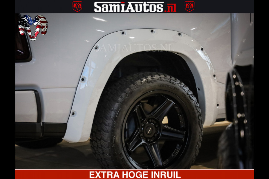 Dodge Ram 1500 GEEN MEERPRIJS | ALL IN | HELLCAT WHEELS | WIDE BODY | Laramie Night | 420Pk 636 Nn | Extra Groot Scherm + Passagiers Scher Comfortabele Dubbele Cabine met Royale 5 Zitplaatsen | Nu Leverbaar uit Voorraad | Voorraad Nr 2223 - 5047