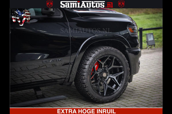 Dodge Ram 1500 Limited Night High Output 540HP 706Nm | Massage + Full Option | De Meest Luxe en Volle Pick-Up in zijn Klasse | Comfortabele Dubbele Cabine met Royale 5 Zitplaatsen | BPM vrij | Nu Leverbaar uit Voorraad | Voorraad Nr 2324 - 5142