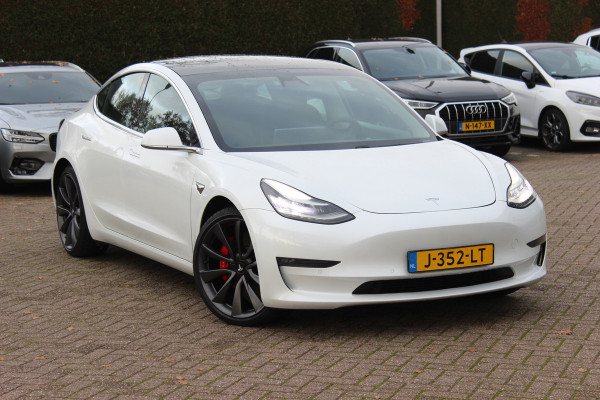 Tesla Model 3 Performance AWD 75 kWh / SoH 90.3% / Autopilot / Panoramadak / Camera / Leder / 20'' / Leder / Premium Audio