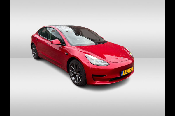 Tesla Model 3 Standard RWD Plus 60 kWh / SoH 89.5% / FACELIFT / Autopilot / Panoramadak / Camera / Leder / 19'' / Leder / Premium Audio / Warmtepomp