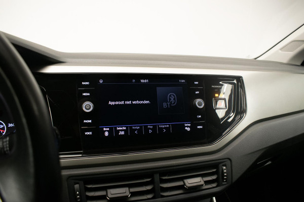 Volkswagen Polo 1.0 TSI Comfortline Sport (APPLE CARPLAY,GROOT NAVI,LED,CRUISE,TREKHAAK,DAB,SPORTSTOELEN,NETTE STAAT)