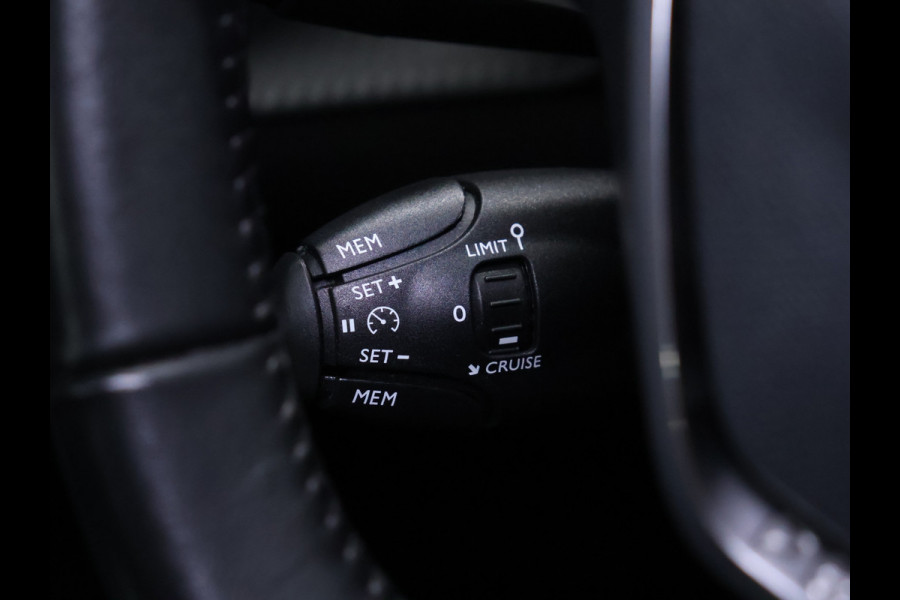 Peugeot 2008 1.2 PureTech Allure [DIGITAL DASHBOARD, APPLE CARPLAY, ANDROID AUTO, CAMERA, DIGITAL COCKPIT, LANE ASSIST, CRUISE CONTROL,  NIEUWSTAAT]