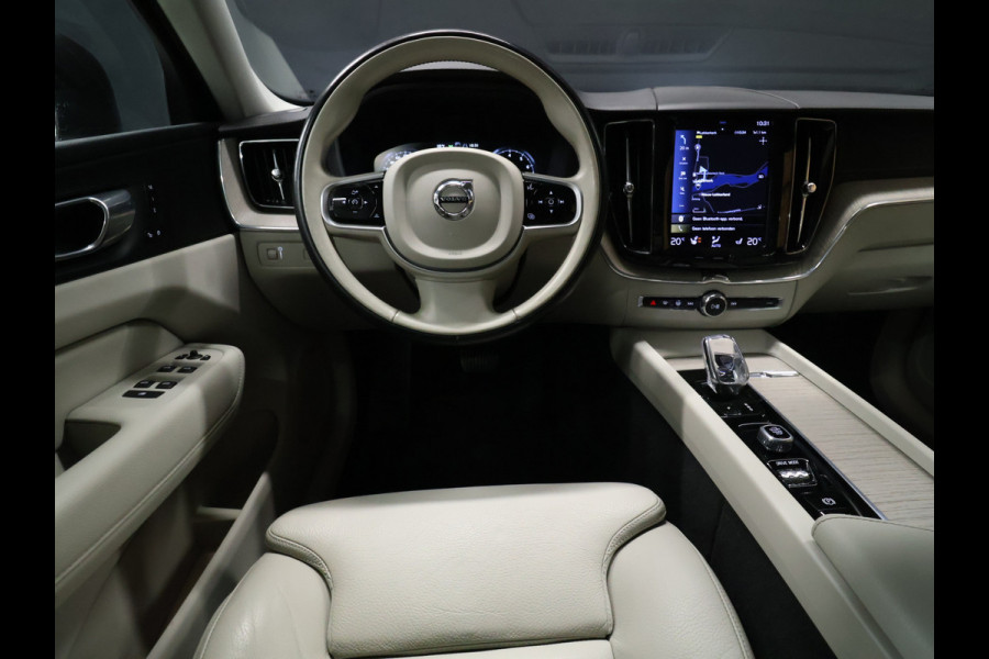 Volvo XC60 2.0 B5 Inscription [TREKHAAK, CAMERA, APPLE CARPLAY, ANDROID AUTO, MEMORY SEATS, STUURWIEL VERWARMD, NIEUWSTAAT]