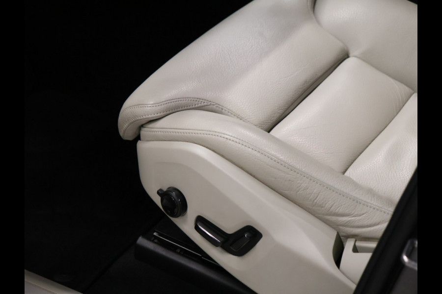Volvo XC60 2.0 B5 Inscription [TREKHAAK, CAMERA, APPLE CARPLAY, ANDROID AUTO, MEMORY SEATS, STUURWIEL VERWARMD, NIEUWSTAAT]