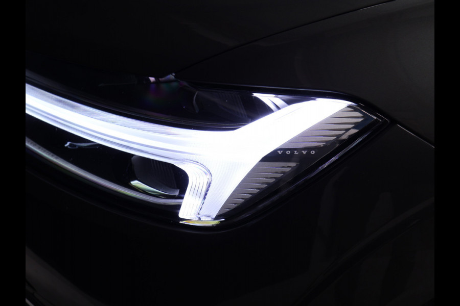 Volvo XC60 2.0 B5 Inscription [TREKHAAK, CAMERA, APPLE CARPLAY, ANDROID AUTO, MEMORY SEATS, STUURWIEL VERWARMD, NIEUWSTAAT]