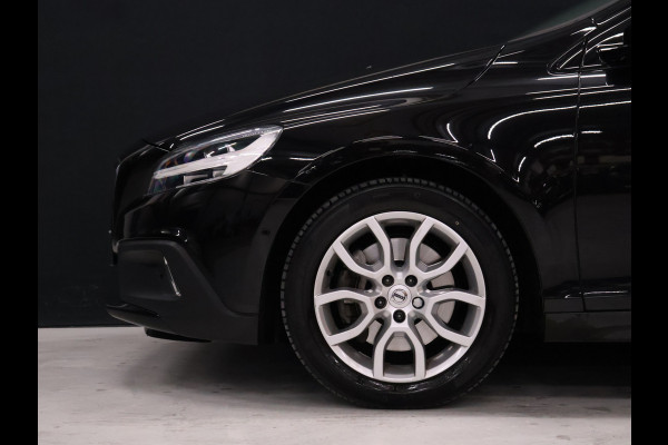 Volvo V40 Cross Country 1.5 T3 Polar+ Luxury [TREKHAAK, PANORAMADAK, KEYLESS ENTRY, CAMERA, VOL LEDER, STOELVERWARMING, NIEUWSTAAT]