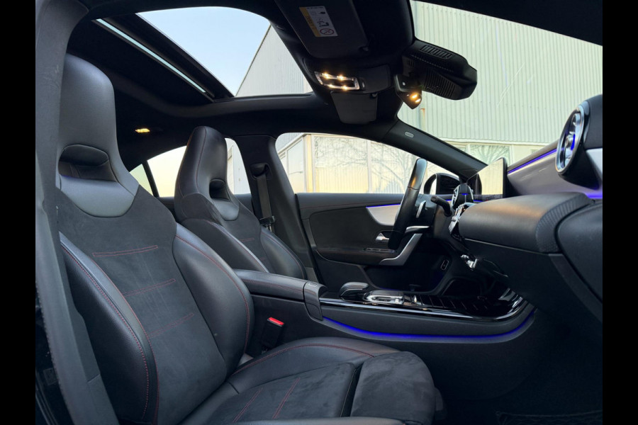 Mercedes-Benz CLA-Klasse 180 AMG SPORT AUT PANO LEDER LED CARPLAY KEYLESS