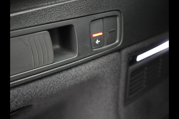 Audi Q5 Sportback 55 TFSI e Quattro S Line Plug in Hybrid 367pk PHEV | Trekhaak af Fabriek | Alcantara Sportstoelen Verwarmd | Adaptive Cruise | Apple Carplay | Virtual | Navigatie | Camera | DAB |