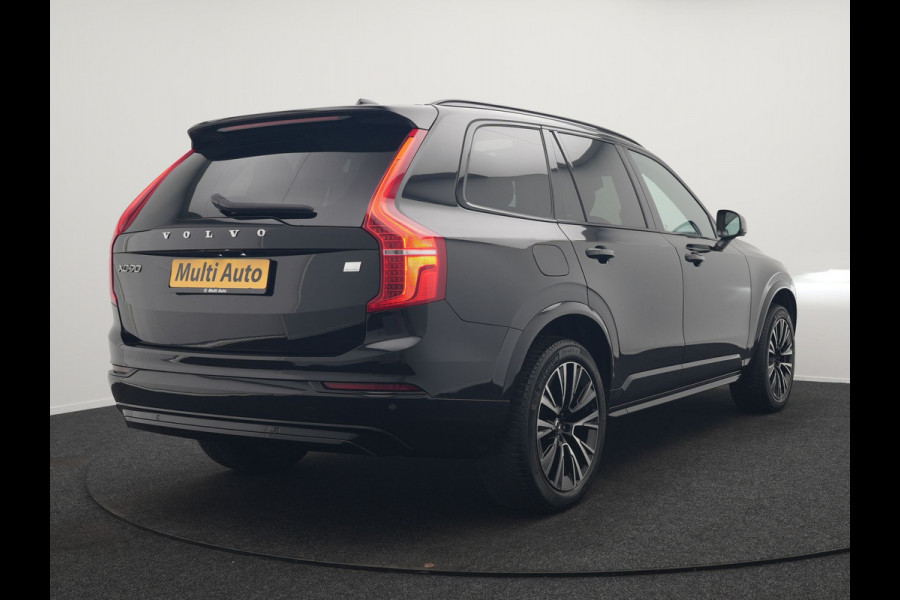Volvo XC90 T8 Recharge AWD Plus Dark LONG RANGE 7 Persoons Plug In Hybrid 456pk Dealer O.H. PHEV | Trekhaak Af Fabriek | Panodak | Adaptive Cruise | Camera | Harman & Kardon | Lederen Sportstoelen Memory & Verwarmd | Stuur Verwarmd | Google Assistent | Apple Carplay | Keyless | DAB