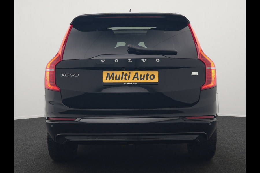 Volvo XC90 T8 Recharge AWD Plus Dark LONG RANGE 7 Persoons Plug In Hybrid 456pk Dealer O.H. PHEV | Trekhaak Af Fabriek | Panodak | Adaptive Cruise | Camera | Harman & Kardon | Lederen Sportstoelen Memory & Verwarmd | Stuur Verwarmd | Google Assistent | Apple Carplay | Keyless | DAB