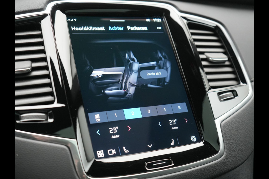 Volvo XC90 T8 Recharge AWD Plus Dark LONG RANGE 7 Persoons Plug In Hybrid 456pk Dealer O.H. PHEV | Trekhaak Af Fabriek | Panodak | Adaptive Cruise | Camera | Harman & Kardon | Lederen Sportstoelen Memory & Verwarmd | Stuur Verwarmd | Google Assistent | Apple Carplay | Keyless | DAB