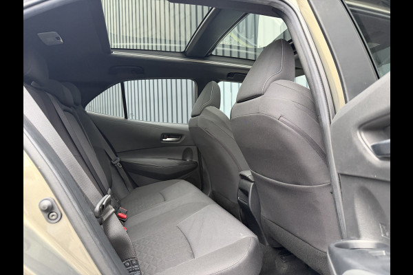 Toyota Corolla 1.8 Hybrid Style | Schuif/- kantel dak | Afnm. Trekhaak | Oxide Brons | Rijklaar!!