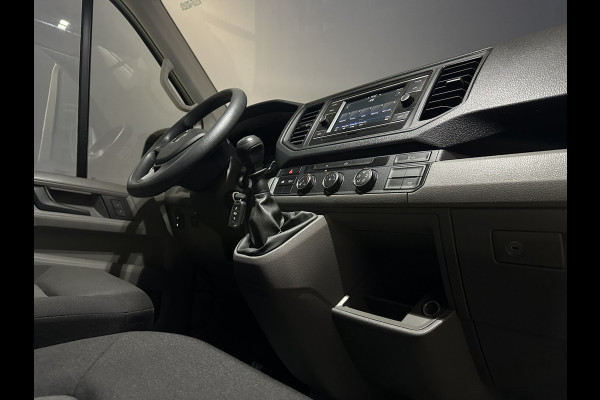 Volkswagen Crafter 2.0 TDI 140pk L3H3 L2H2 Euro6 Airco | Camera | Apple carplay | Android auto bijrijdersbank, 3000kg trekvermogen
