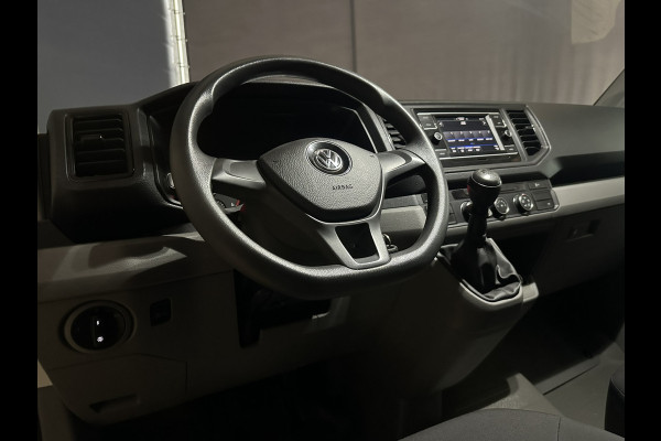 Volkswagen Crafter 2.0 TDI 140pk L3H3 L2H2 Euro6 Airco | Camera | Apple carplay | Android auto bijrijdersbank, 3000kg trekvermogen