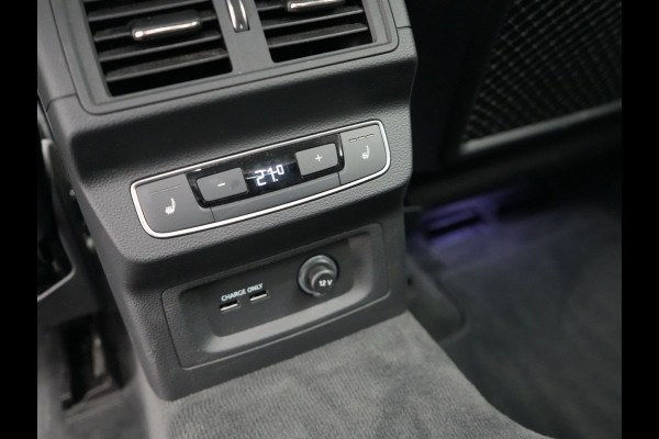 Audi Q5 55 TFSI e Quattro S Line Plug in Hybrid 367pk PHEV | Trekhaak af Fabriek | Alcantara Sportstoelen Verwarmd | Adaptive Cruise | Apple Carplay | Virtual | Navigatie | Camera | DAB |