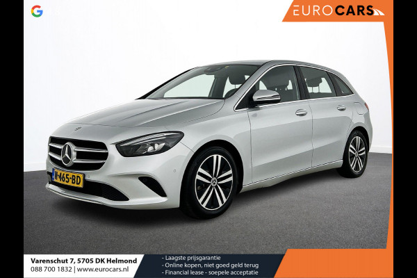 Mercedes-Benz B-Klasse 180 Business Solution Luxury Auto. Trekhaak Navigatie Camera Parkeersensoren Cruise Control Elektrische achterklep Stoelverwarming Virtual Cockpit Leder Climate Control