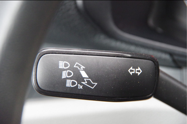 Volkswagen Crafter 2.0 TDI L3H3(L2H2) 140PK, 3P, LED, 3T TREKHAAK, CAMERA, NAVI, CRUISE, AIRCO, PARKEERSENSOREN