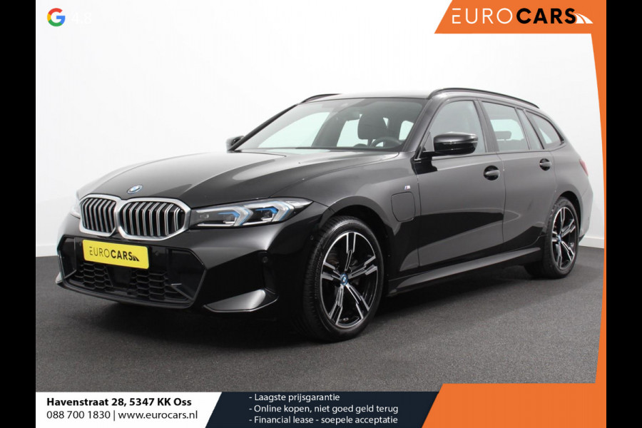 BMW 3 Serie Touring 330e Touring M Sport PHEV | DEMO ! | Navigatie Climate Control Lichtmetalen velgen LED Virtual Cockpit Parkeersensoren Voor en Achter Achteruitrijcamera Apple carplay/ Andriod auto Stoelverwarming Stuur verwarming Elektrische achterklep Prijs Incl. BOVAG Garantie
