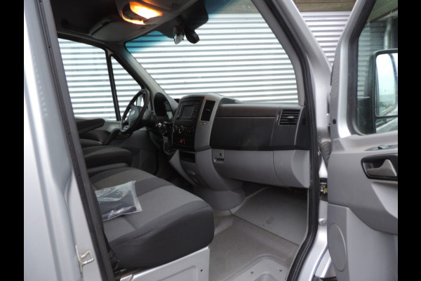 Volkswagen Crafter 35 2.0 TDI L2H2 3.5 trekhaak ZEER MOOI compleet