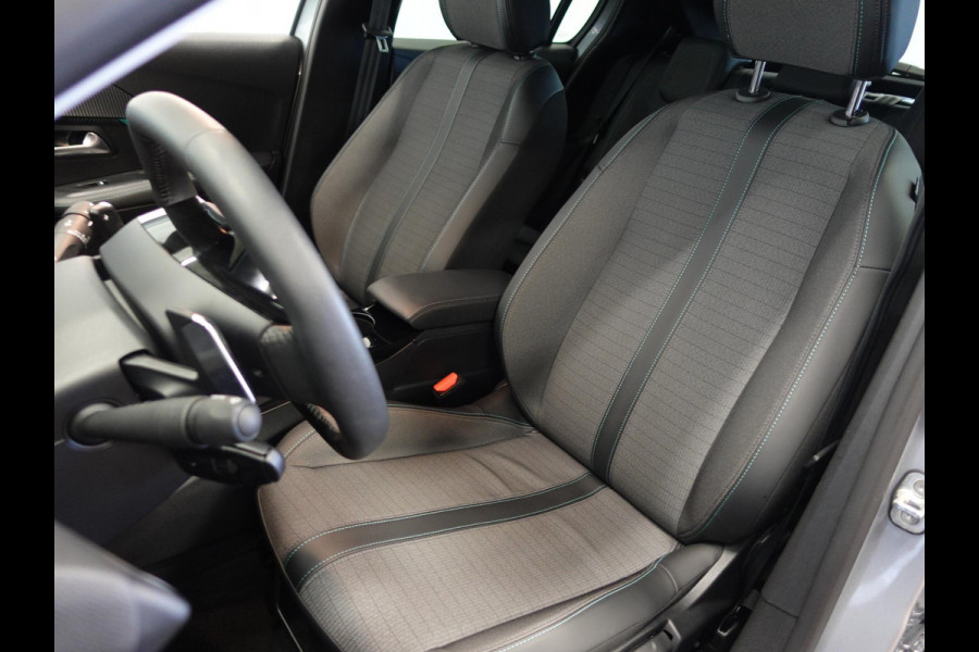 Peugeot 208 1.2 PureTech 100pk Automaat Allure Pack Navigatie Apple Carplay/Android Auto Camera Parkeersensor achter Cruise Control Virtual Cockpit Climate Control Getinte ramen
