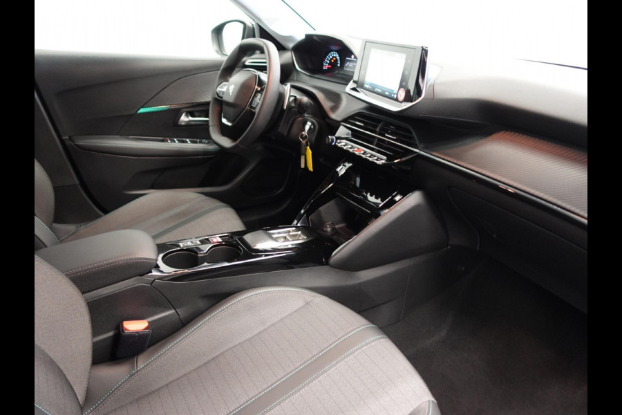 Peugeot 208 1.2 PureTech 100pk Automaat Allure Pack Navigatie Apple Carplay/Android Auto Camera Parkeersensor achter Cruise Control Virtual Cockpit Climate Control Getinte ramen
